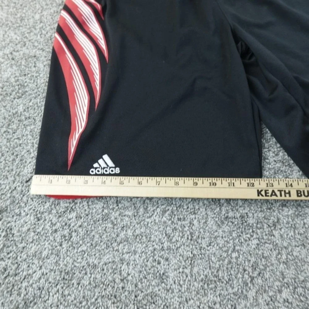 Cincinnati Bearcats Shorts Mens M Black Red Adidas NCAA Basketball Athletic Mesh